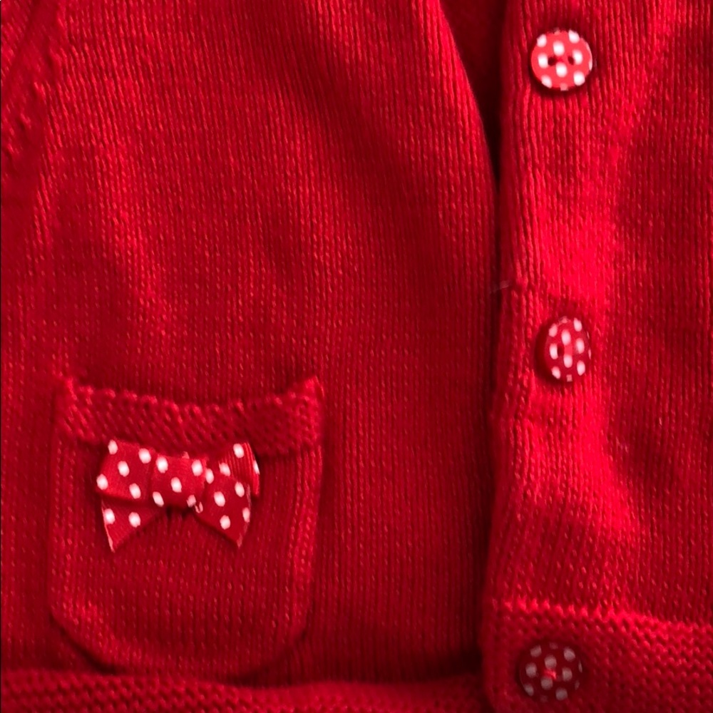 Red sweater - Picture 2 of 3